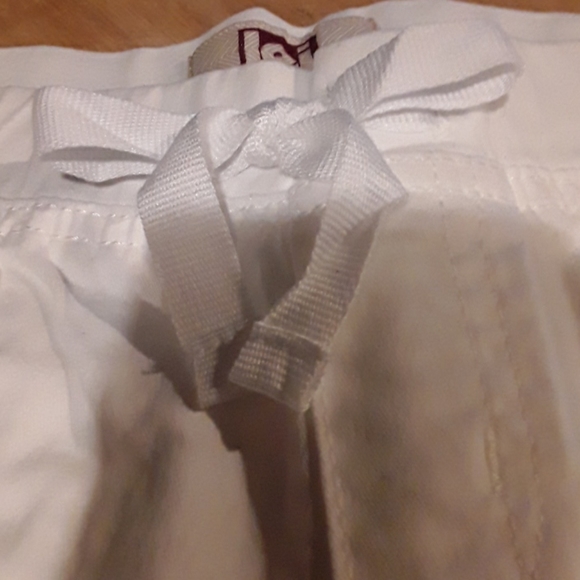 NWT - LEI WHITE DORM SHORTS. PULL ON SHORTS. - Picture 2 of 5